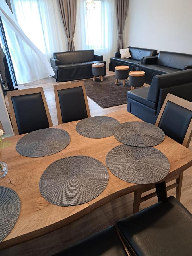 Eco Familia 호텔 Pojoga 외부 사진